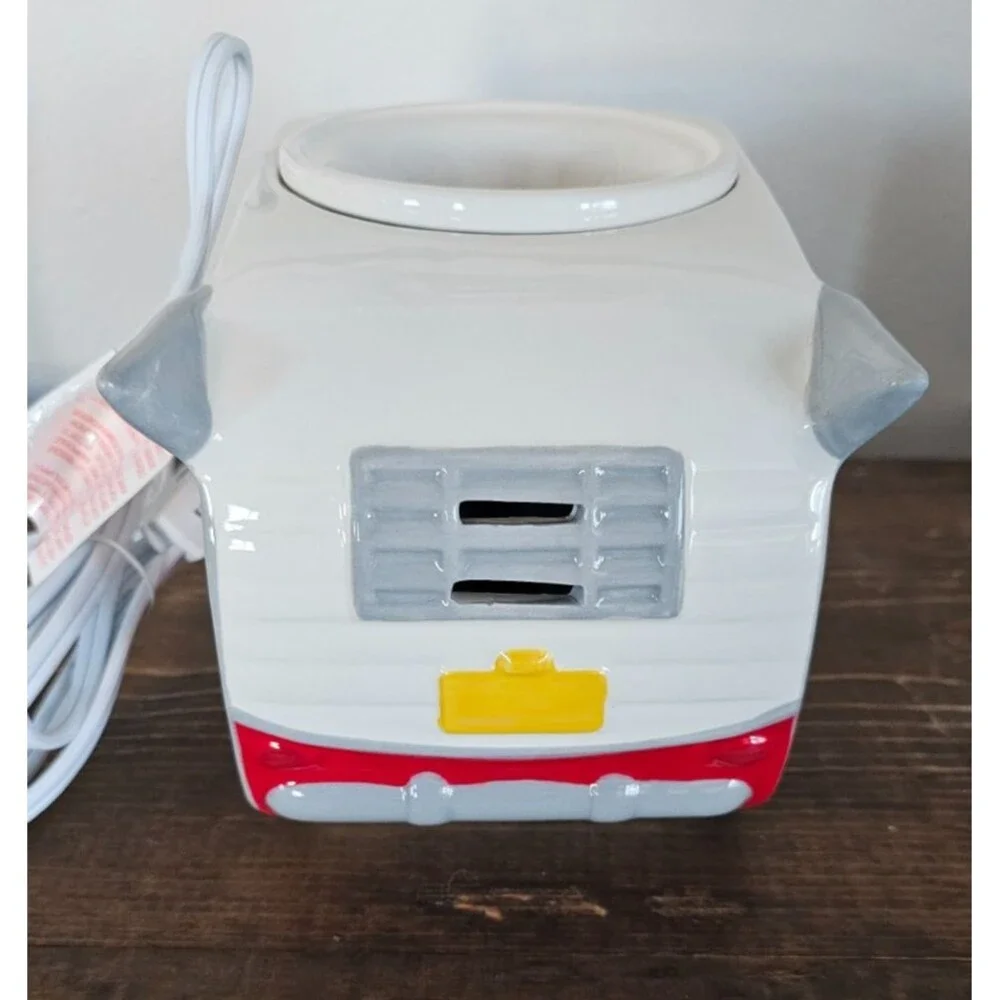 Scentsy Special Ed. Warmer 